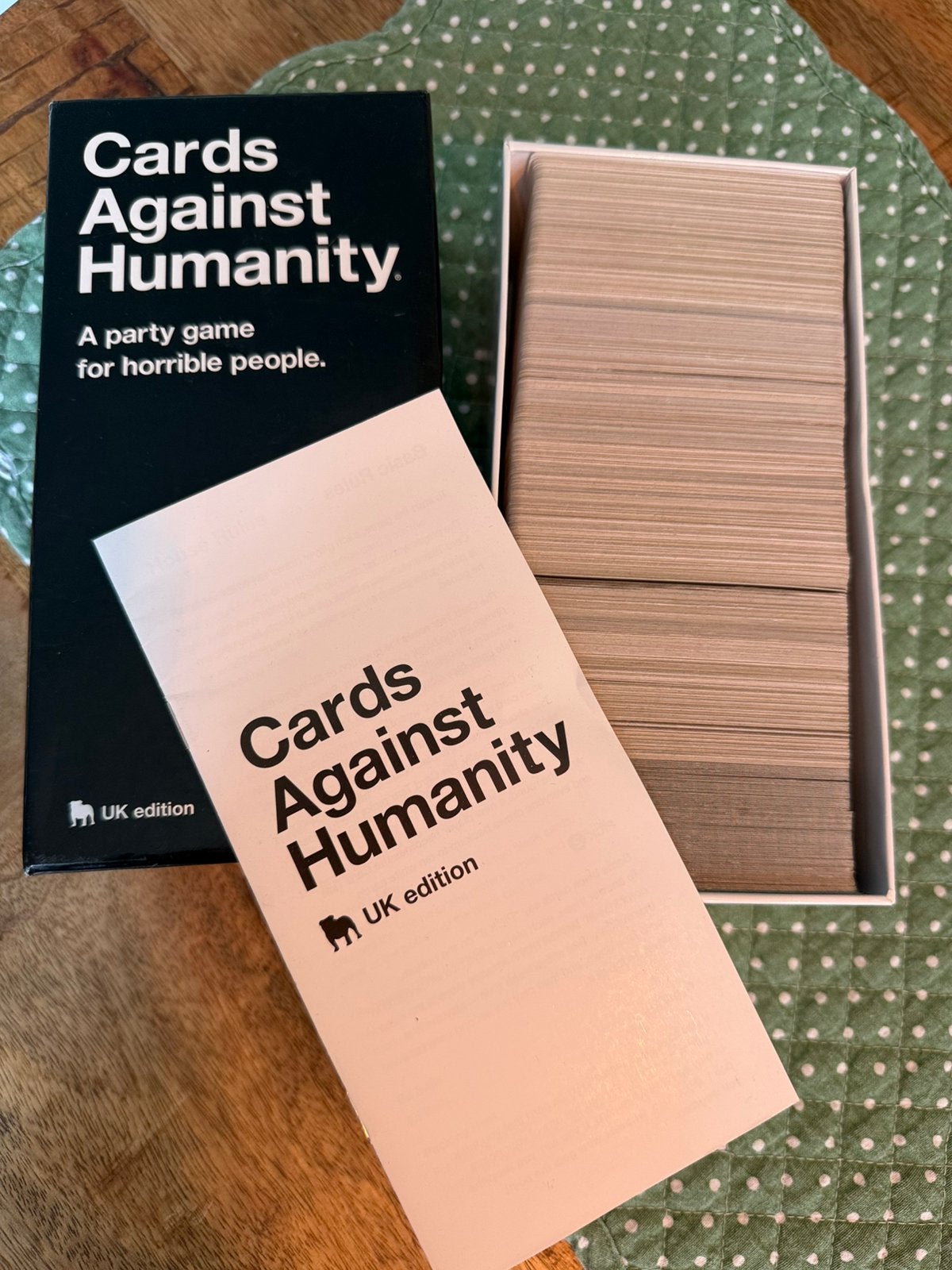 Cards Against Humanity kaart/vragenspel, Ophalen of Verzenden, Zo goed als nieuw