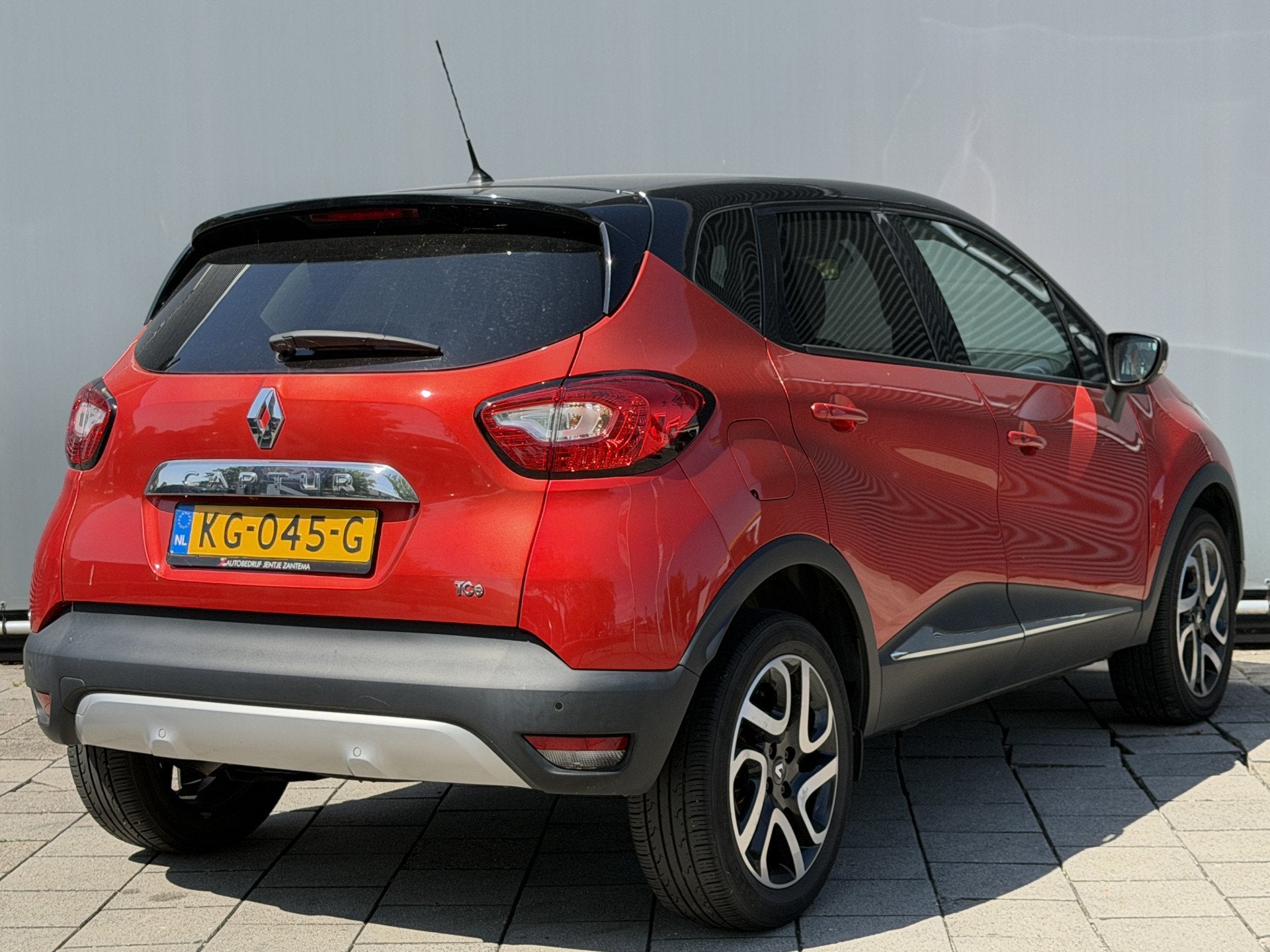 Renault Captur BWJ 2016 | 0.9T 90 PK TCe Xmod | LEDER | STOE, Voorwielaandrijving, 898 cc, Gebruikt, 49 €/maand