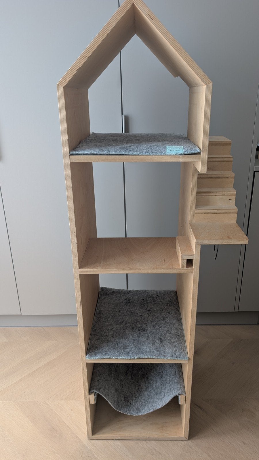 Kattenfort - Kattenmeubel van berken multiplex & vilt – unie, Ophalen, Gebruikt