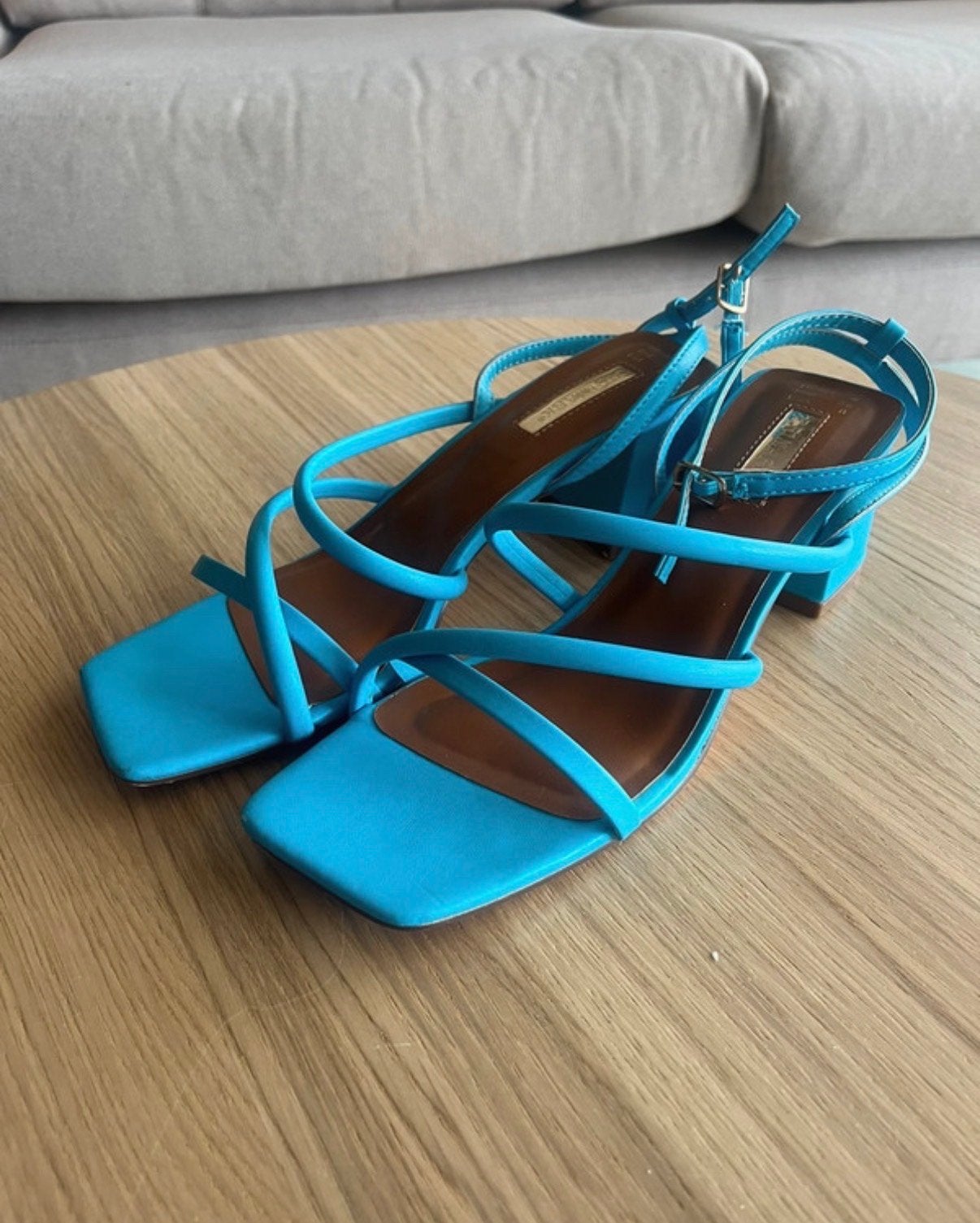 Primark sandalen met hak - pumps in maat 39, Ophalen of Verzenden, Zo goed als nieuw, Blauw, Sandalen of Muiltjes