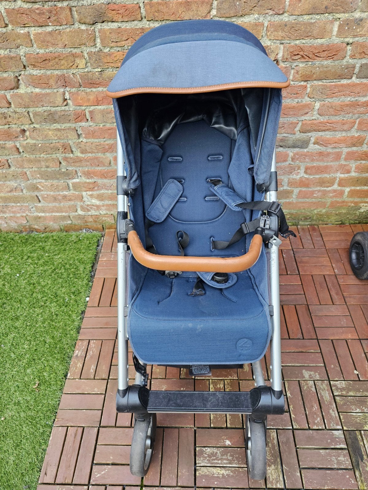 Mutsy Nexo Kinderwagen - Compact en Lichtgewicht, Gebruikt, Verstelbare duwstang, Mutsy, Ophalen