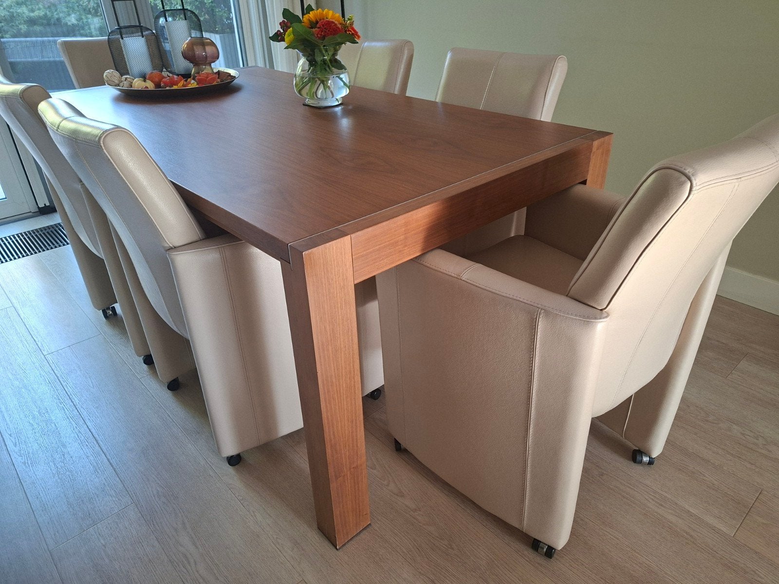 Moderne eettafel met 6 leren stoelen, Ophalen, 100 tot 150 cm, Vijf personen of meer, 150 tot 200 cm
