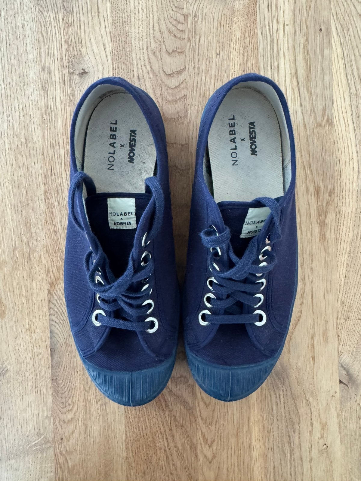 No Label x Novesta sneakers in navy blauw - bijna nieuw, Blauw, Ophalen of Verzenden, Zo goed als nieuw, Veterschoenen