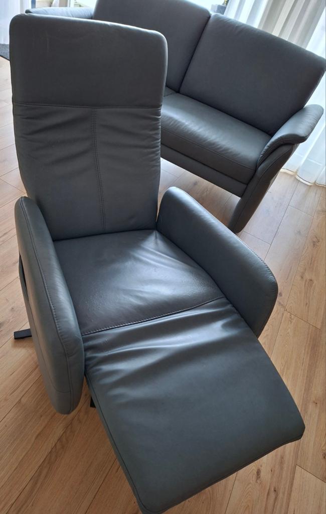 Leren relax fauteuil met tweezitsbank Meubelzorg, Ophalen, Gebruikt, Tweepersoons, Rechte bank