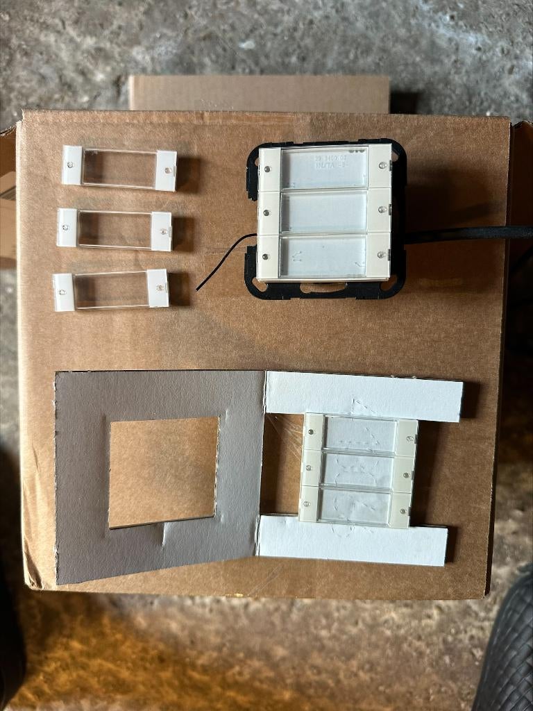 Domotica Z-Wave ZHC5002, Hobby en Vrije tijd, Elektronica-componenten, Ophalen of Verzenden, Gebruikt