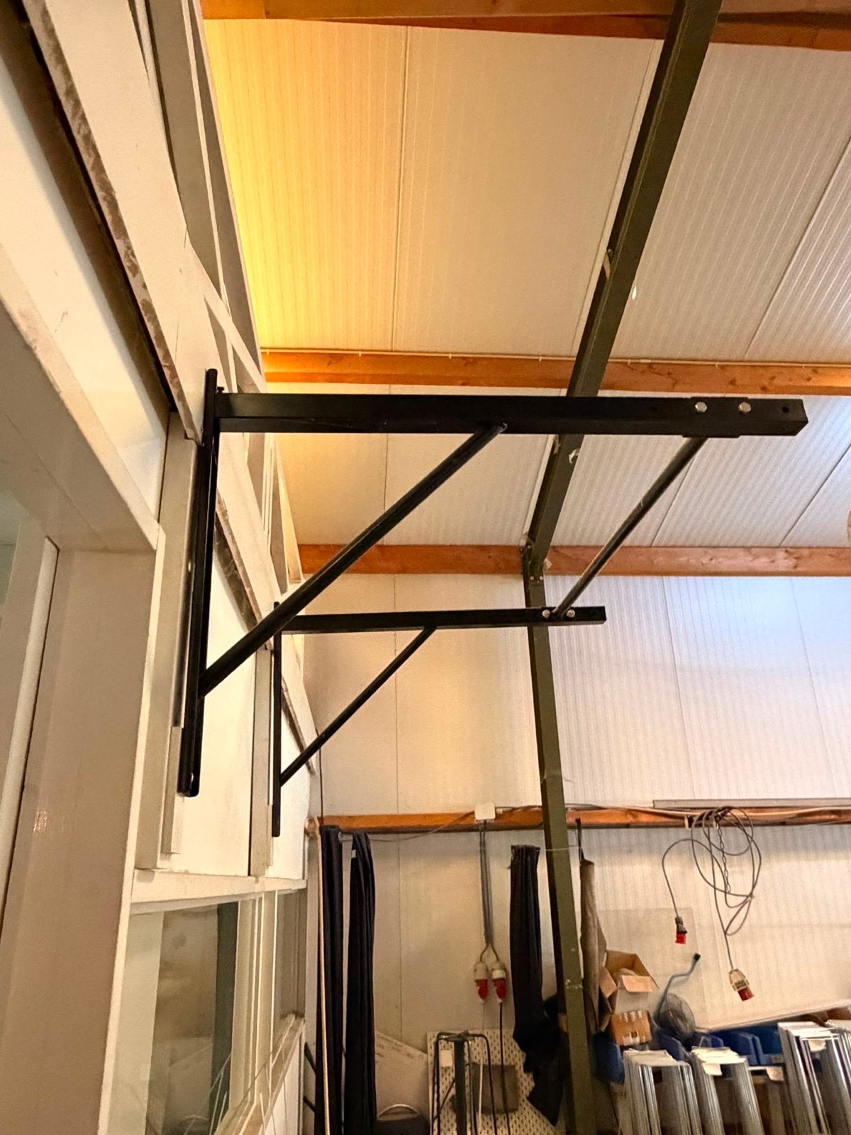 Sportbay pull up bar voor aan de muur, Ophalen, Gebruikt, Armen, Oprekstang