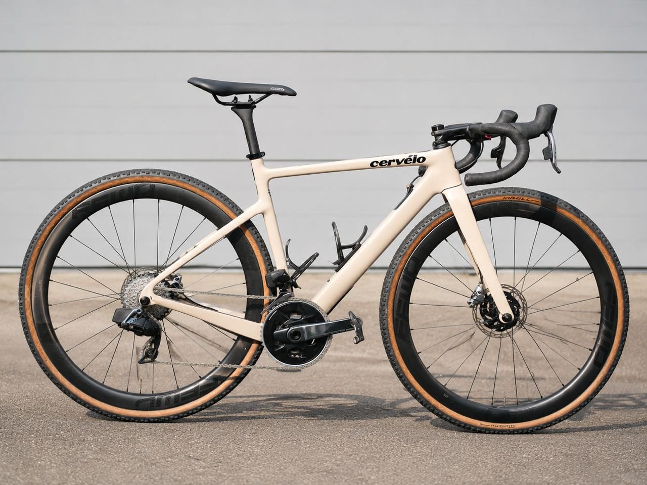 Cervelo Aspero SRAM RED AXS     FFWD RYOT wielen  maat smal, Carbon, 49 tot 53 cm, Zo goed als nieuw, Meer dan 20 versnellingen