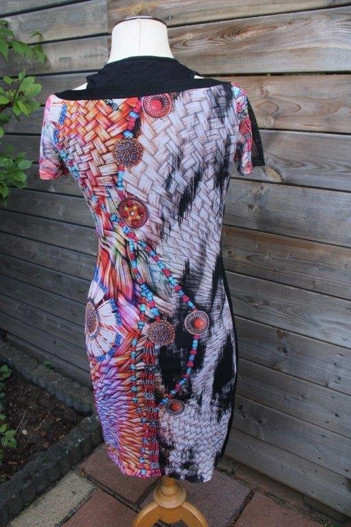 Jurk zwart/ kleur Apriori mt 38 Vaste prijs, Maat 38/40 (M), Meerkleurig, Ophalen of Verzenden, Zo goed als nieuw
