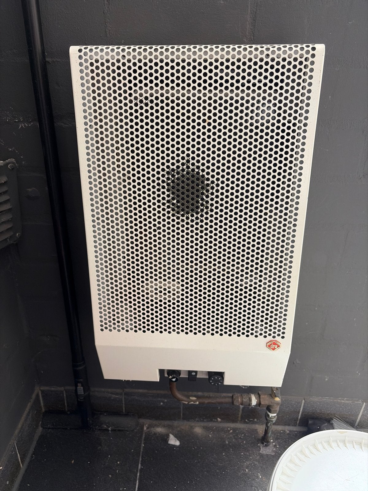Gevelkachel - Efficiënte en compacte verwarming, Huis en Inrichting, Kachels, Gebruikt, Hangend, Gevelkachel, Gas, Ophalen