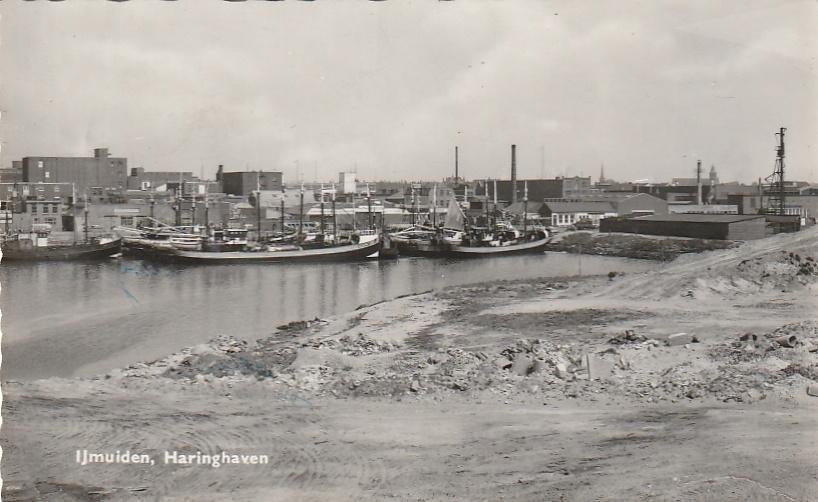 IJmuiden Haringhaven haven boot boten, Ophalen of Verzenden, 1940 tot 1960, Gelopen, Noord-Holland
