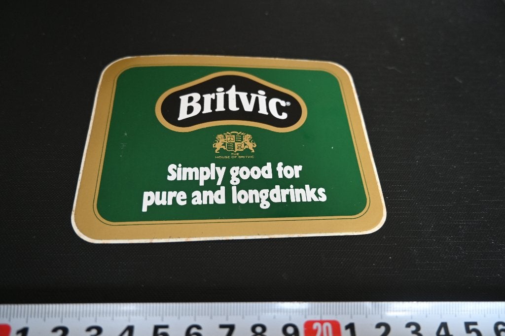 sticker BRITVIC Simply good for pure and longdrinks, Ophalen of Verzenden, Zo goed als nieuw