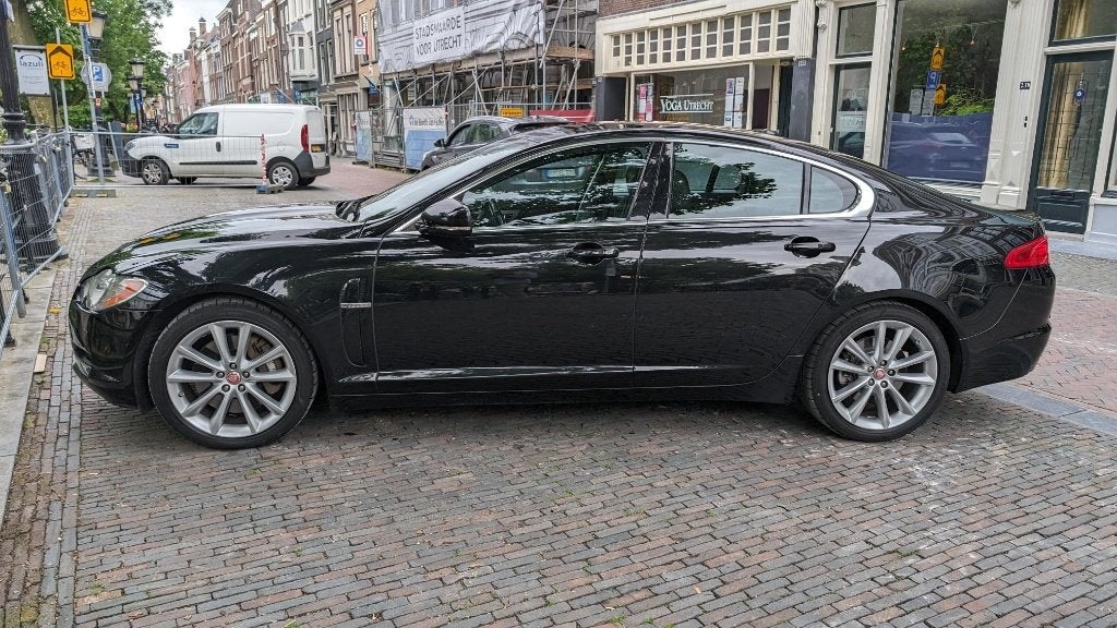 Foto 7 van Jaguar XF 3.0 D Premium Luxury 300PK 2e Eigenaar