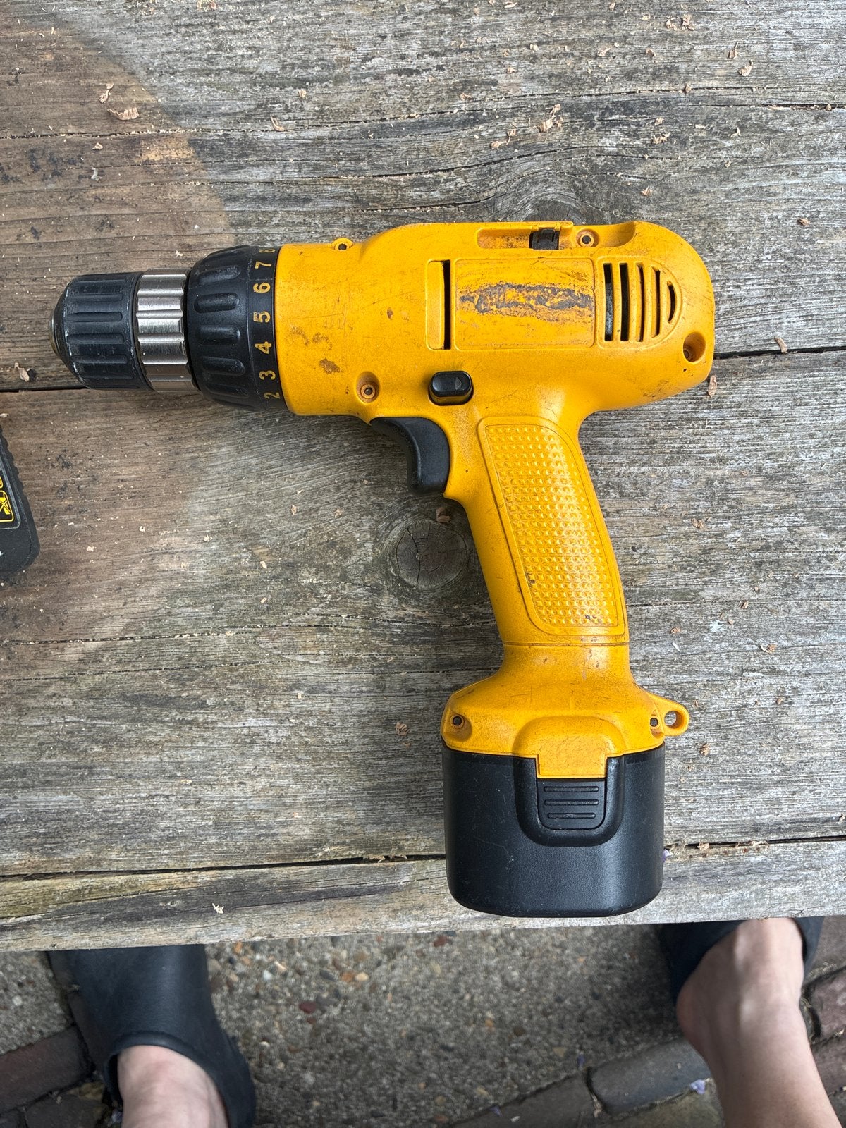 DeWalt Accuboormachine met lader - Gebruikt, Gebruikt, Variabele snelheid, Ophalen of Verzenden, Boor- en Schroefmachine