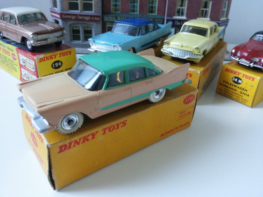 dinky toys Plymouth Plaza no 178 met doosje, Ophalen of Verzenden, Gebruikt, Auto, Dinky Toys