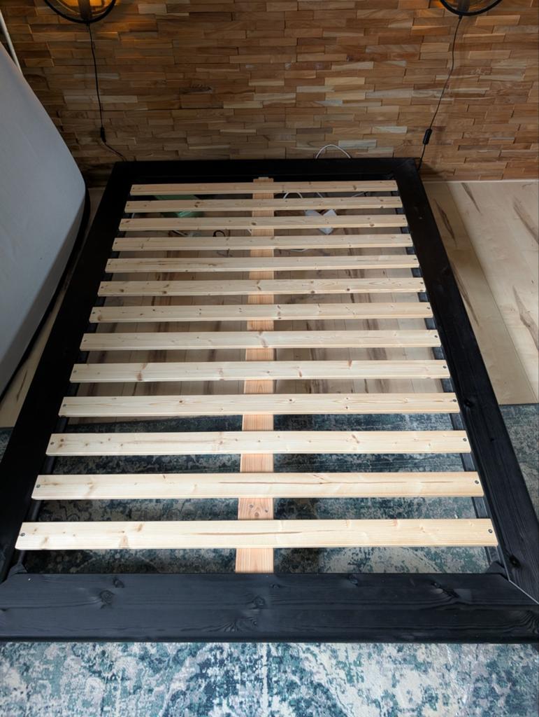 Karup Design Futonbed 140x200 - Zwart Houten Bedframe, Huis en Inrichting, Slaapkamer | Bedden, Ophalen, Gebruikt, Zwart, Tweepersoons