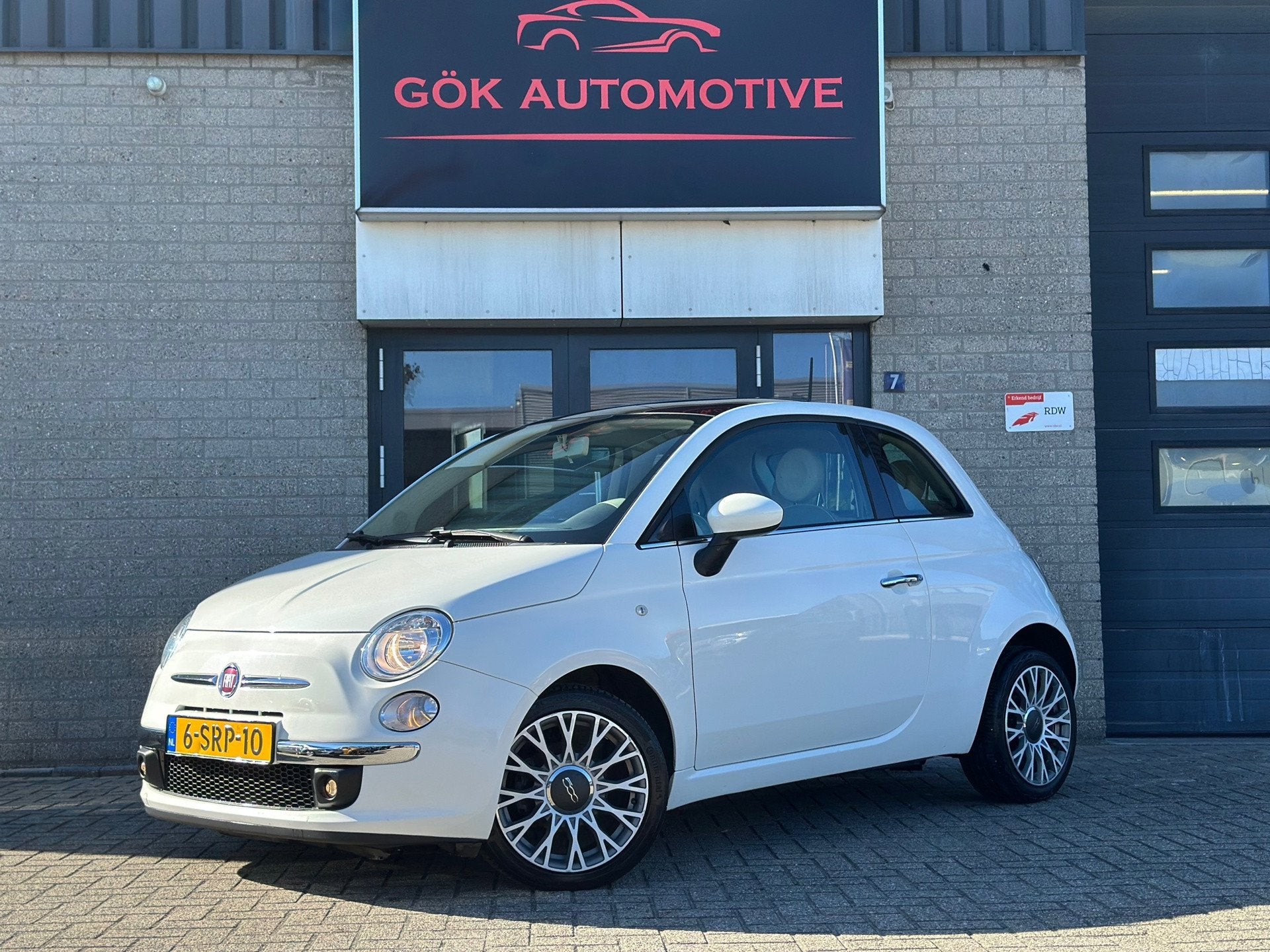 Fiat 500 0.9 TwinAir Lounge / Pano / Airco / LM Velgen / PDC, Auto's, Voorwielaandrijving, Euro 5, 86 pk, Gebruikt