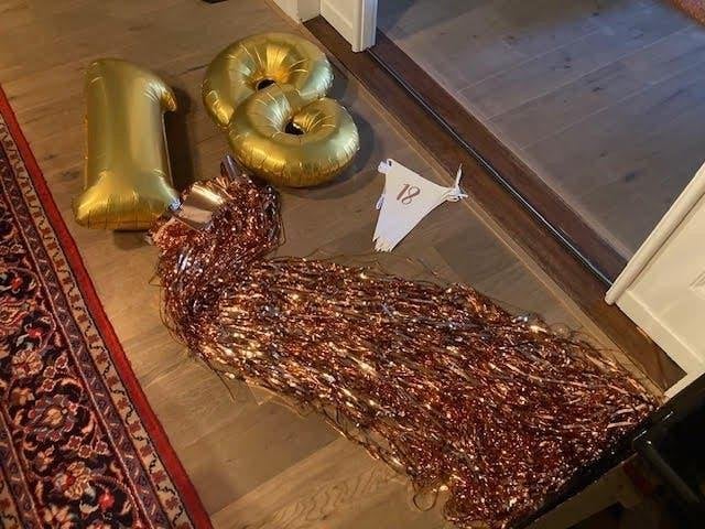 GRATIS versiering 18 jaar, Ophalen, Zo goed als nieuw, Versiering, Verjaardag