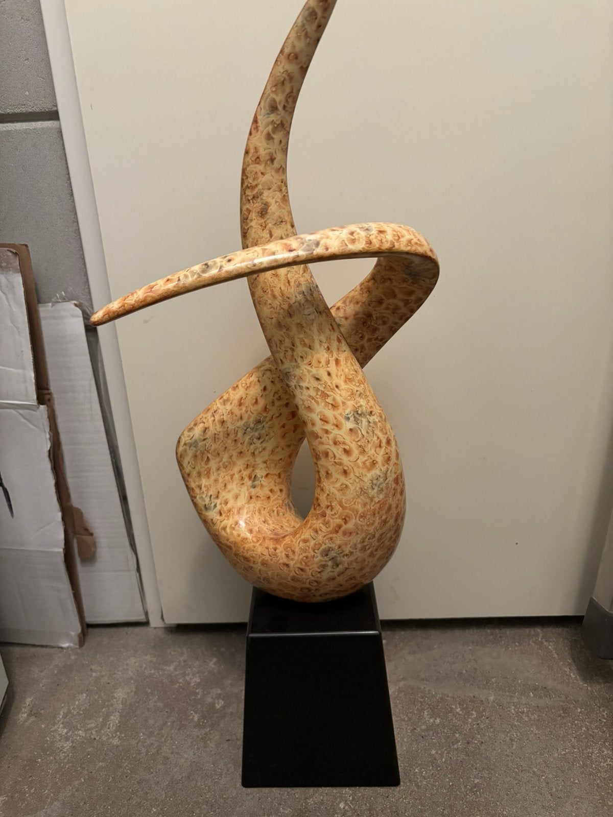 Nieuwstaat kunst beeld object zuil, Antiek en Kunst, Steen of Keramiek, Beeld, Abstract, 50 - 100 cm