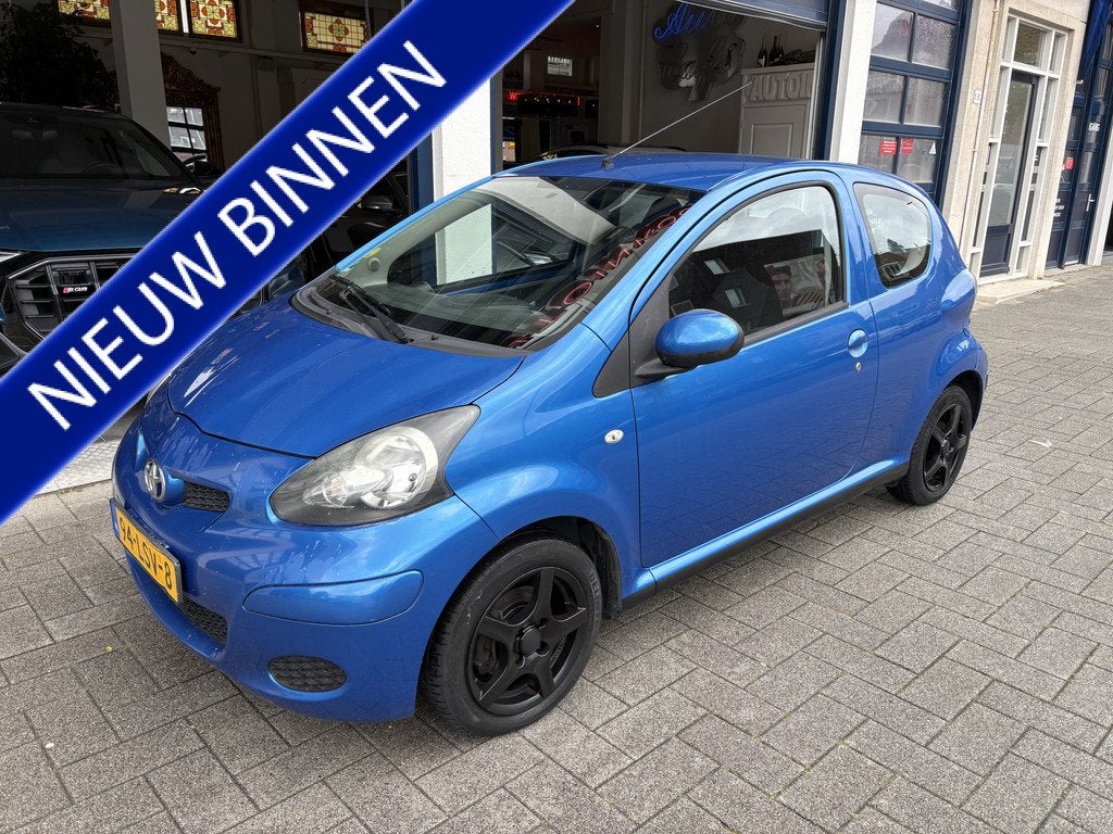 Toyota Aygo 1.0-12V Comfort L.M VELGEN (bj 2010), Voorwielaandrijving, Gebruikt, 68 pk, Origineel Nederlands
