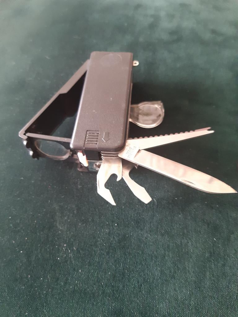 Vintage Survival Tool. Zakmes.  Fluit. Zaklamp., Caravans en Kamperen, Ophalen of Verzenden