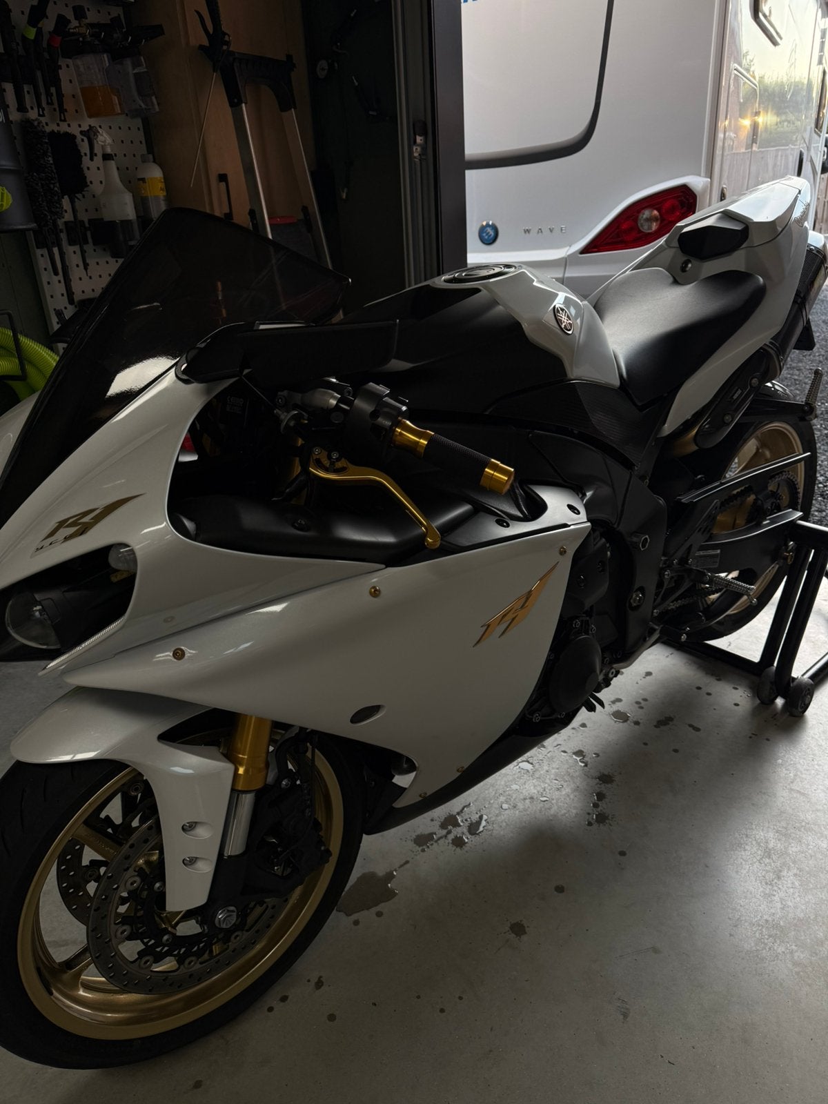 Yamaha YZF-R1 (2014/2015 facelift)| Akrapovič |, Motoren, Particulier