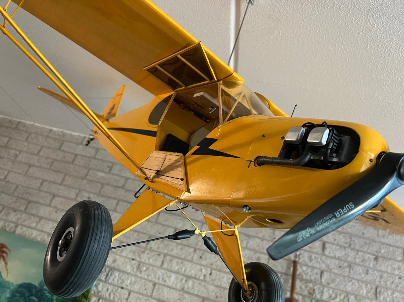 Prachtige zeer gedetailleerde Piper J3  spanwijdte 1.8 meter, Ophalen, Zo goed als nieuw, Elektro