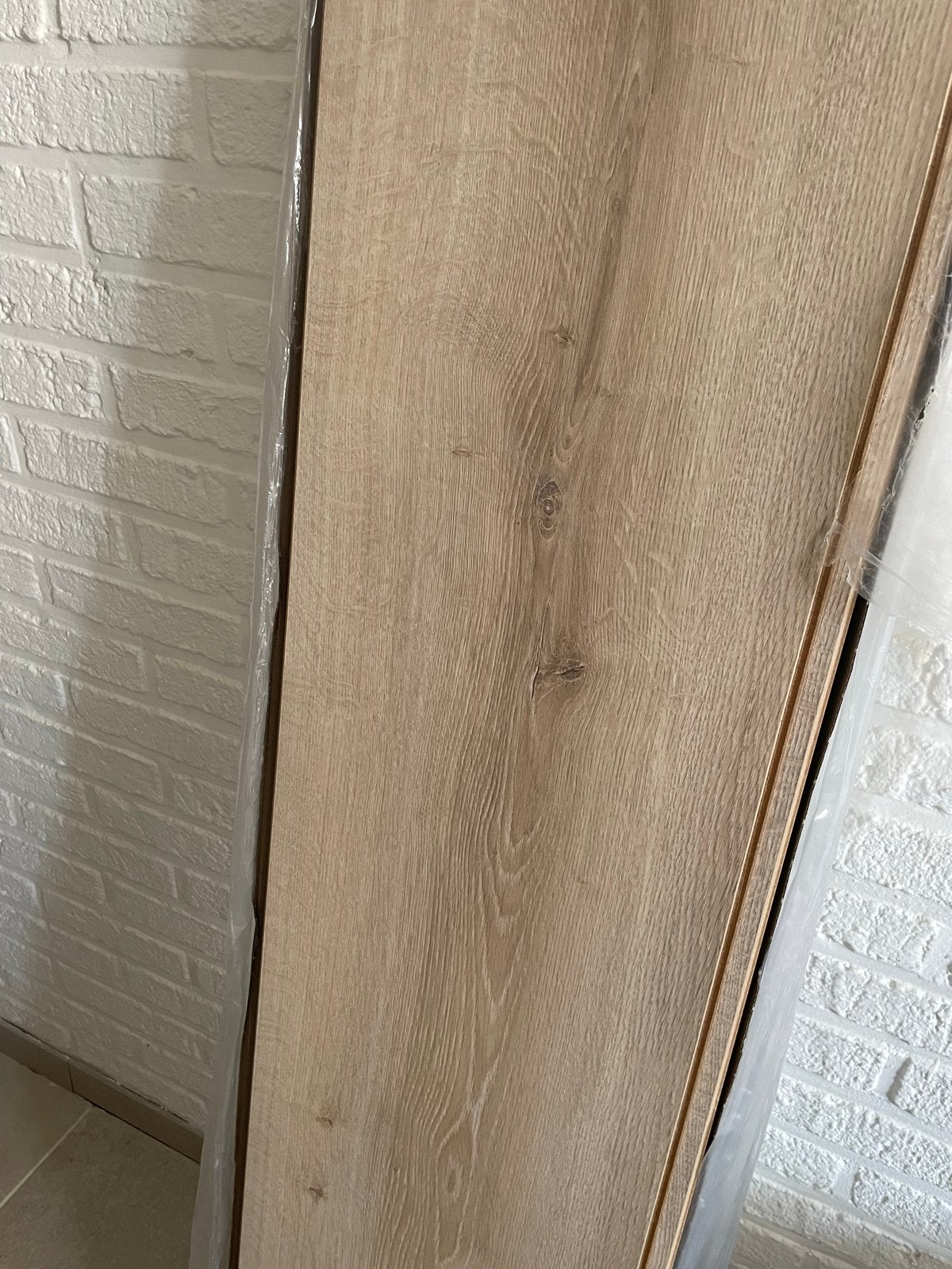 Authentiek VE45 Elegant Eiken Waterbestendig Laminaat, Ophalen, 50 tot 150 cm, Nieuw, Minder dan 5 m²