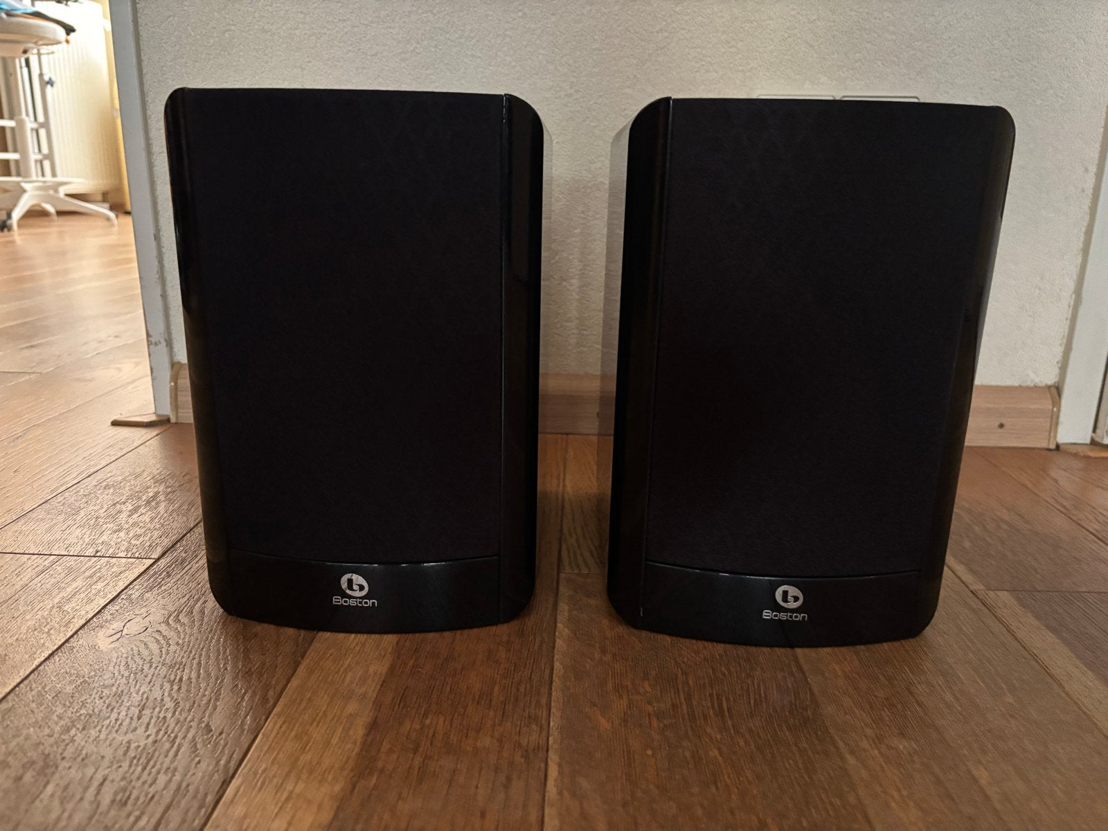 Boston Acoustics A25 Boekenplank Luidsprekers - Zwart, Inclusief standaarden, Speakerset, Zo goed als nieuw, 60 tot 120 watt