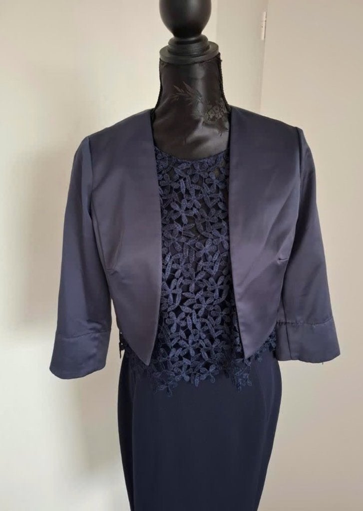 Mooie feestelijke jurk 2 delig met mooie bolero Vera Mont, Maat 38/40 (M), Zo goed als nieuw, Knielengte, Vera Mont
