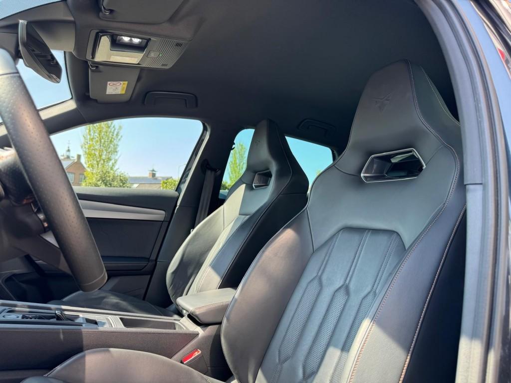 Cupra FORMENTOR 1.4 E-Hybrid VZ 245PK Copper edition VZ stuu, Gebruikt, 4 cilinders, Formentor, Hybride Elektrisch/Benzine