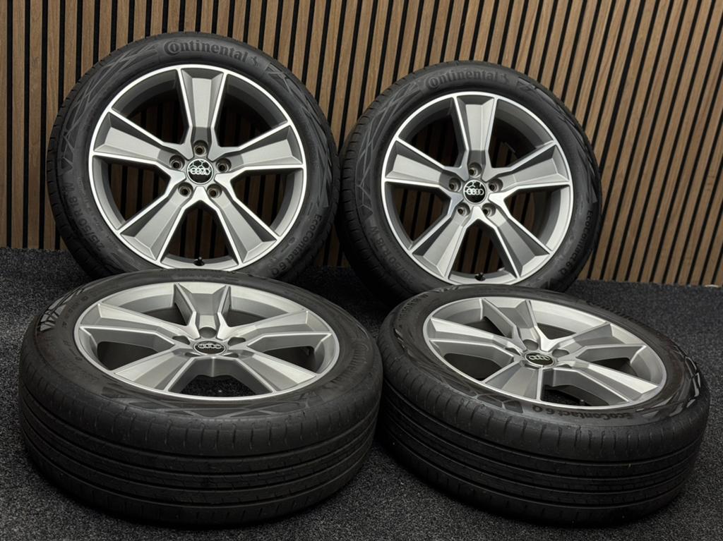 Originele 18 inch Audi Q2 81A 5x112 ET40 215/50 Continental, Auto-onderdelen, Banden en Velgen, Ophalen, 18 inch, 215 mm, .
