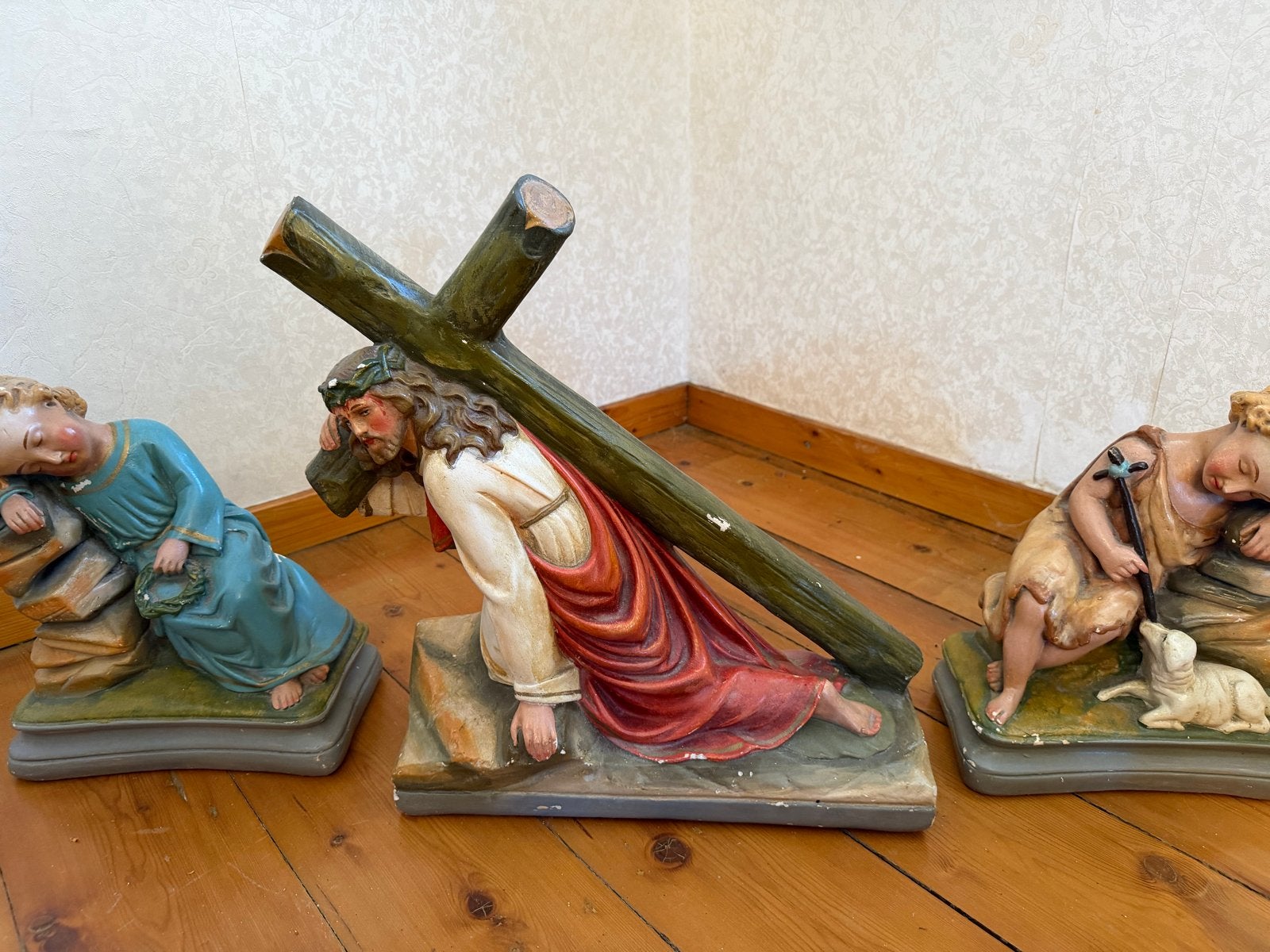 Antieke religieuze beelden, Ophalen
