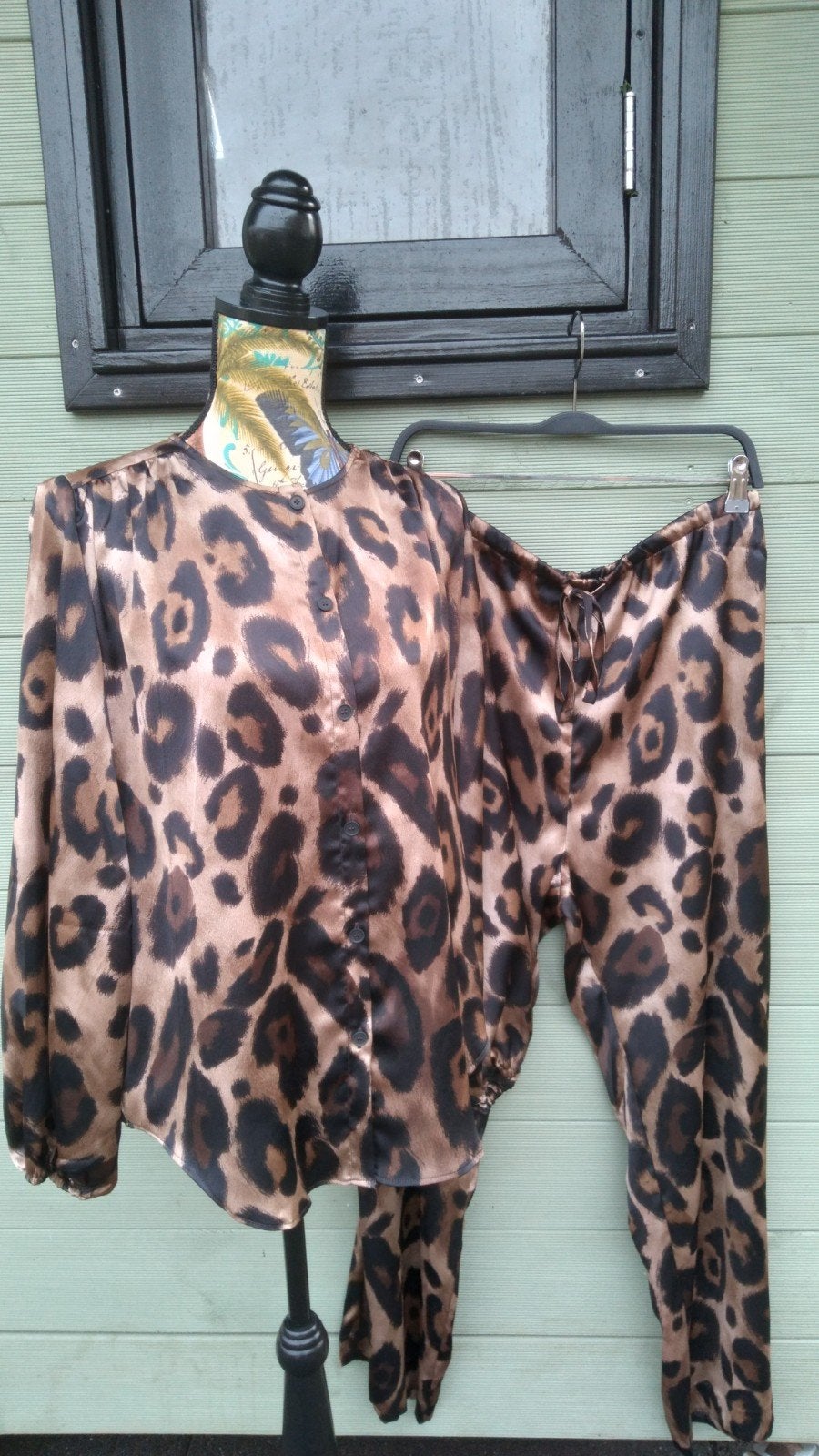 H&M broekpak blouse&broek leopard print M/L, H&M, Kostuum of Pak, Nieuw, Meerkleurig