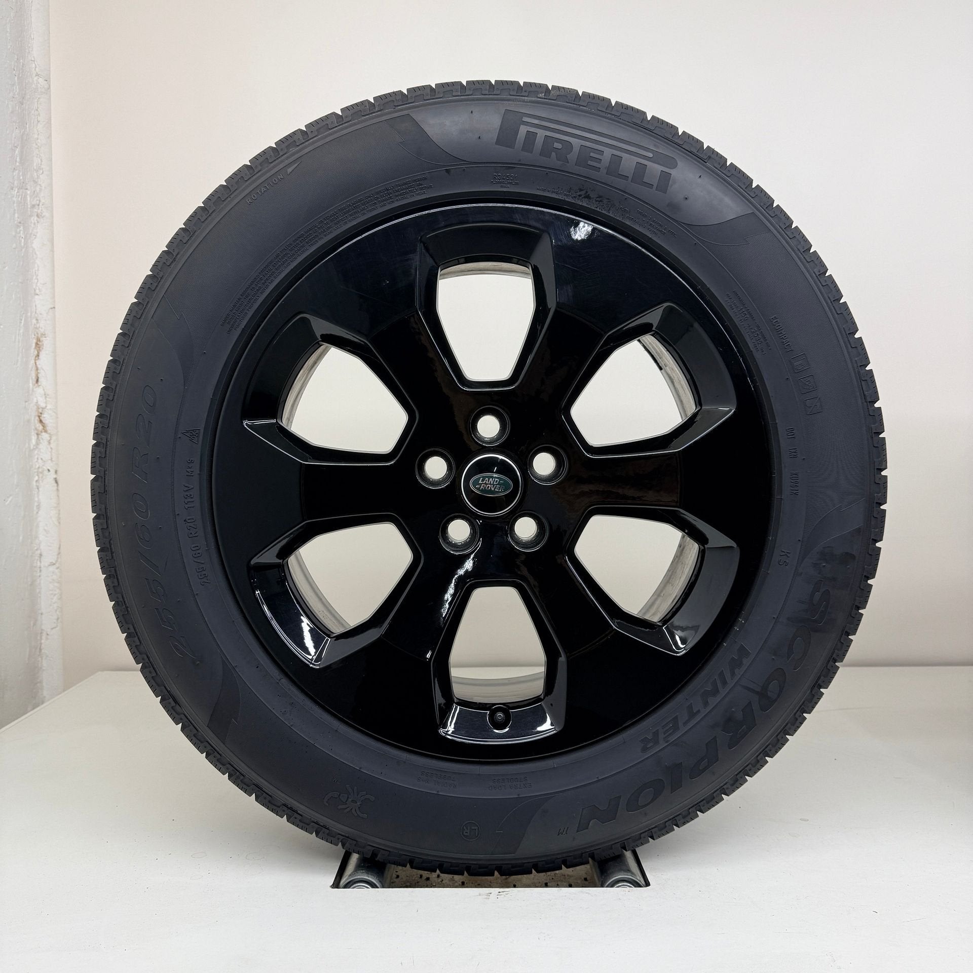 Land Rover Defender - 20 inch - winterbanden NIEUW, 255 mm, Banden en Velgen, Nieuw, Personenwagen