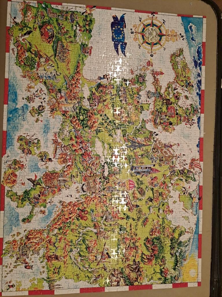 King puzzel crazy europe, Ophalen of Verzenden, 500 t/m 1500 stukjes, Zo goed als nieuw