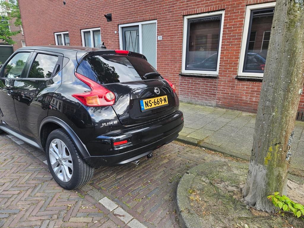 Nissan Juke 1.6 CVT 86KW 2013 Zwart, 1250 kg, 4 cilinders, Zwart, Particulier