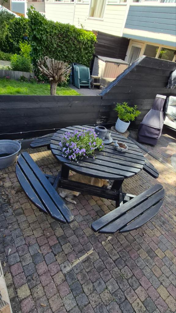 Ronde zwarte picknicktafel - opknapper, Tuin en Terras, Picknicktafels, Ophalen, Gebruikt, Rond, Hout