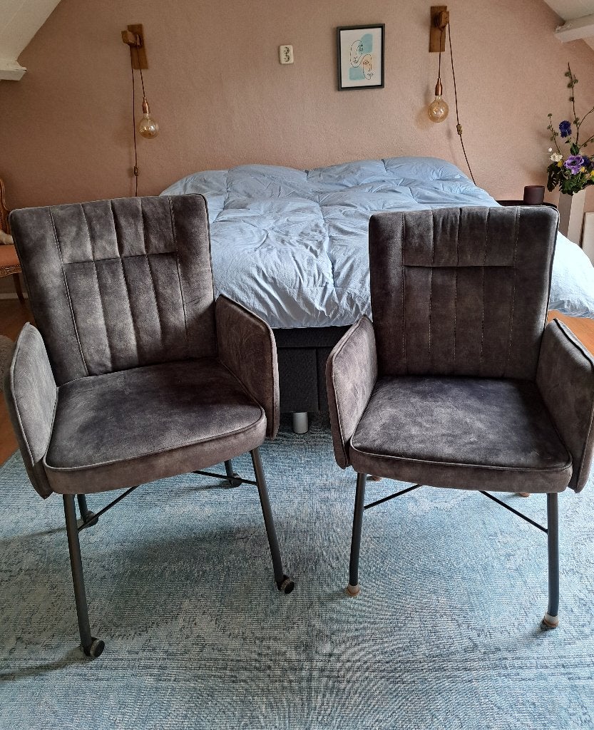 comfortabele armstoelen voor de eetkamer, Ophalen, Gebruikt, Twee, Stof