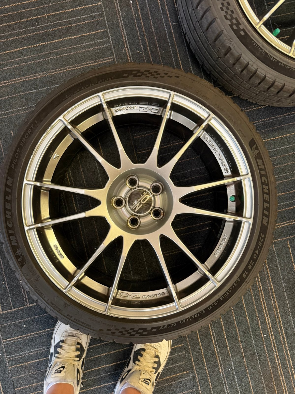 Oz racing ultraleggera, Auto-onderdelen, Banden en Velgen, Ophalen, 18 inch, Gebruikt, Banden en Velgen