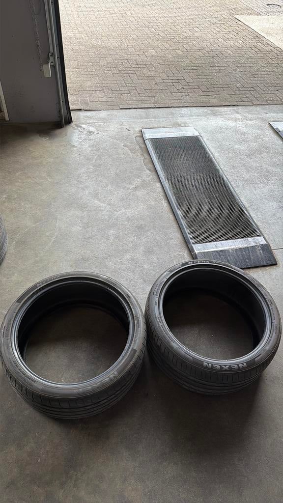 2 Nexen banden 275/35R22 6mm, Ophalen, Gebruikt, Info@nexen.nl, Band(en)