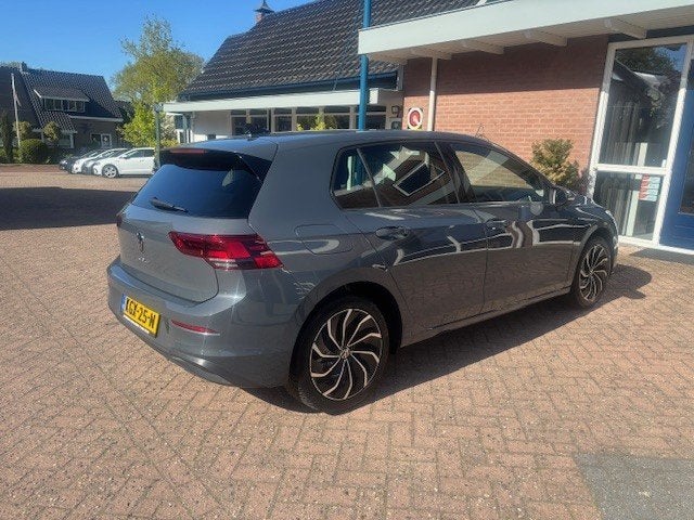 Volkswagen Golf 1.0 TSI Life Business (bj 2024), Auto's, Voorwielaandrijving, Gebruikt, Bedrijf, 19 km/l