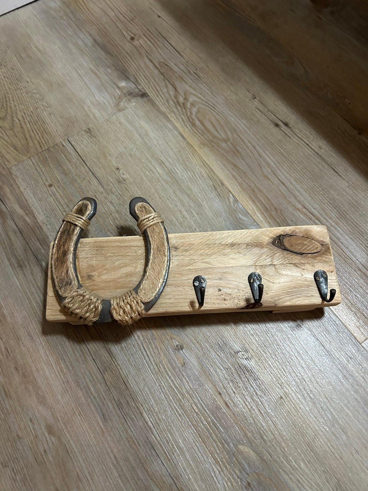 Mooie kapstok met hoefijzer design, zo goed als nieuw, Ophalen of Verzenden, Zo goed als nieuw, Hout, Wandkapstok