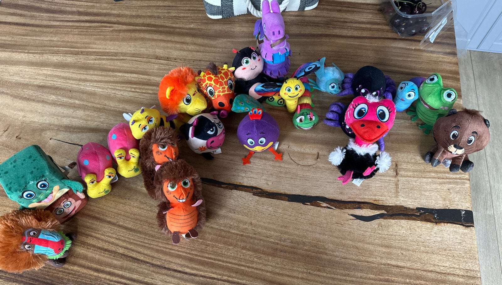 Grote collectie knuffels van lidl dieren en karakters, Gebruikt, Overige merken, Ophalen of Verzenden, Met label