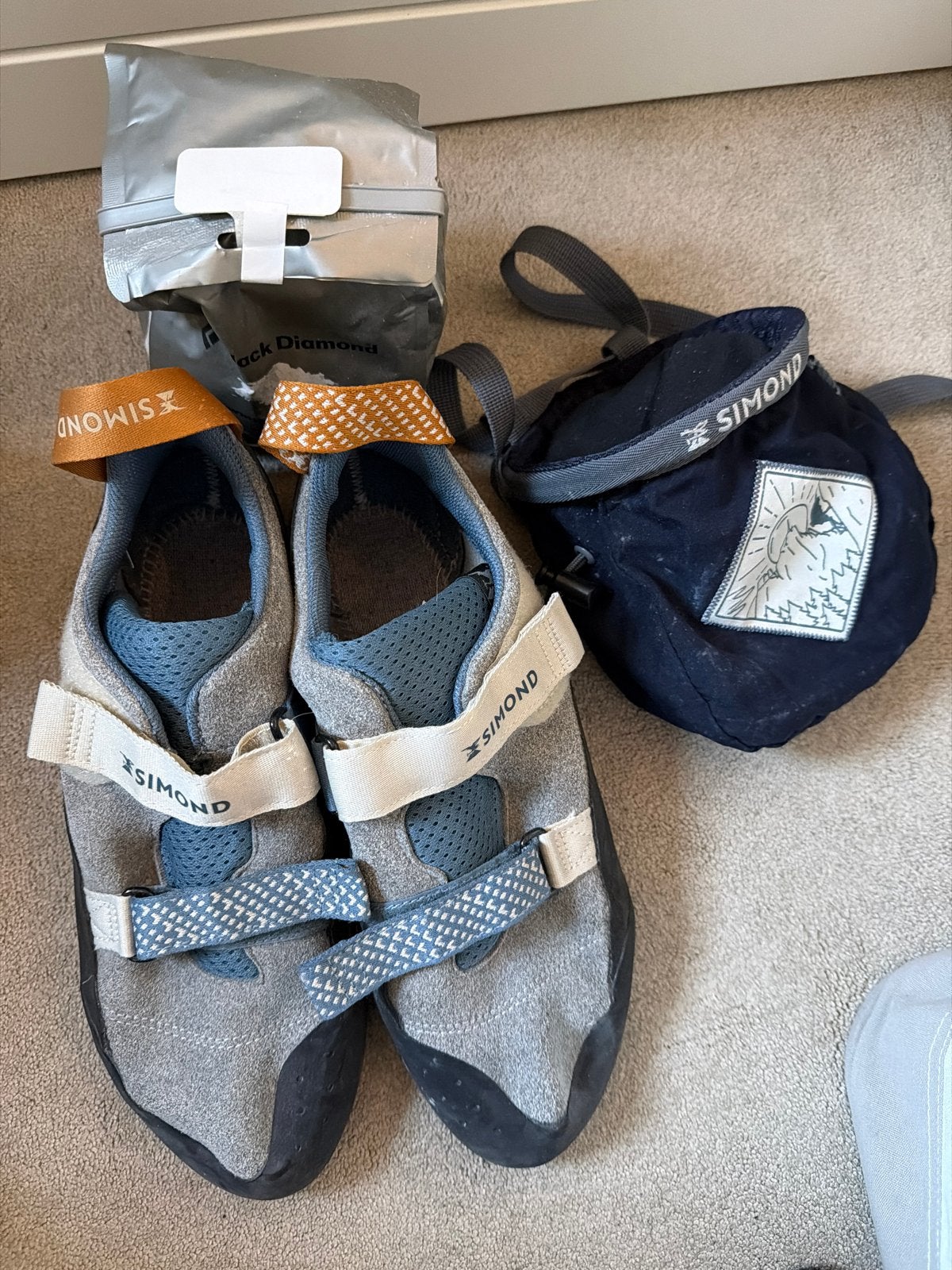 Simond Klimschoenen met pofzak en magnesium, Ophalen, Gebruikt, Klimsportschoenen
