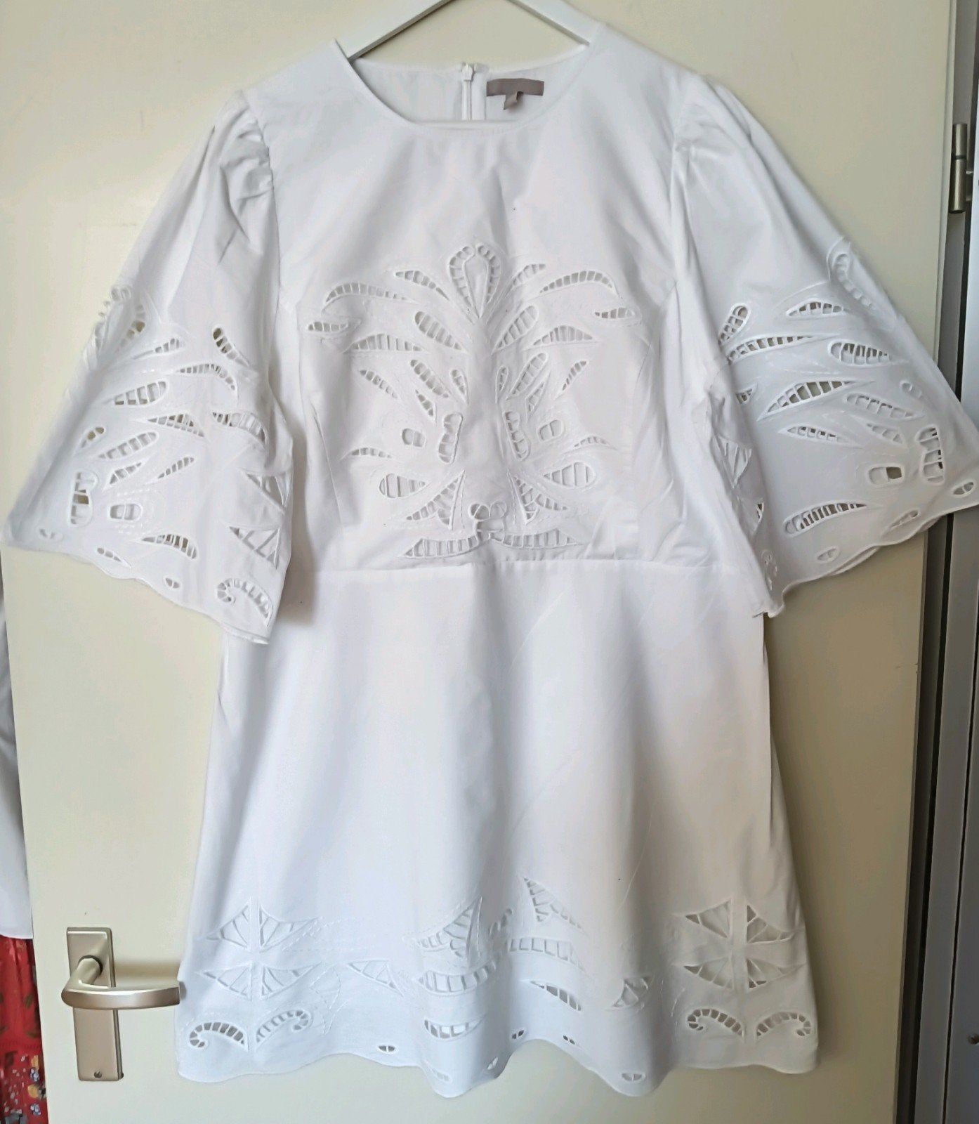 H&M embroidery jurkje in maat 40/kleine 42, Kleding | Dames, Pinko, Wit, Maat 42/44 (L), Ophalen of Verzenden