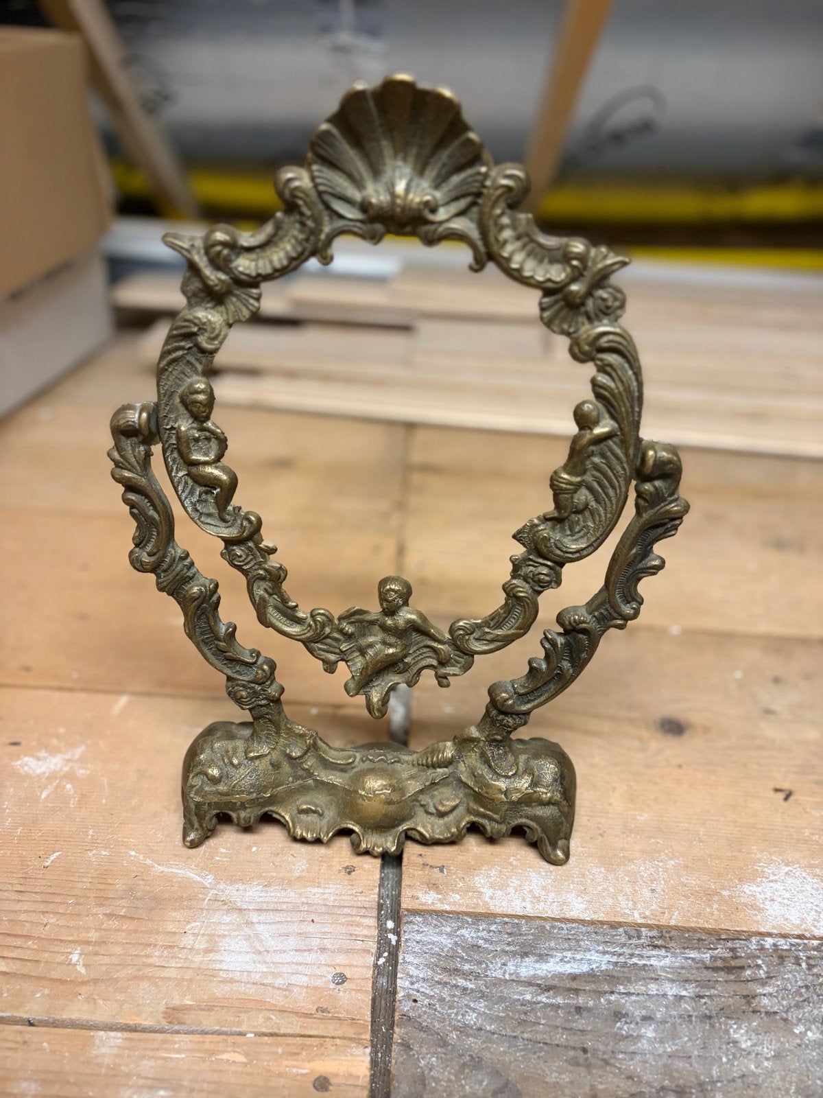 Antieke Bronzen Tafelspiegel met Barokke Ornamenten, Ophalen of Verzenden, Ovaal, Minder dan 50 cm, Minder dan 100 cm