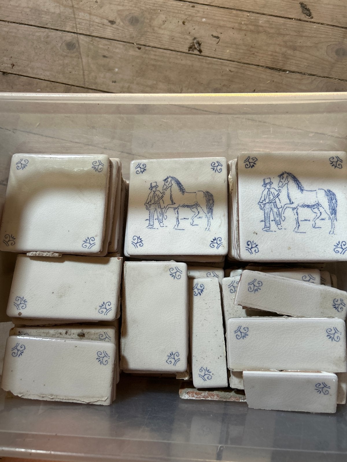 Antieke Delfts Blauwe Tegels met Paard en Ruiter, Ophalen