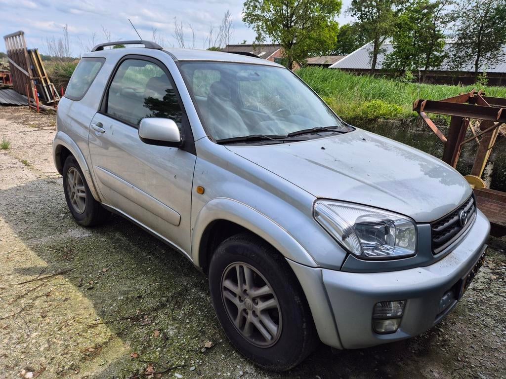 Toyota Rav4 1.8 I 3D Linea Luna 2003 Grijs, Auto's, Toyota, Voorwielaandrijving, 4 cilinders, 4 stoelen, Bedrijf