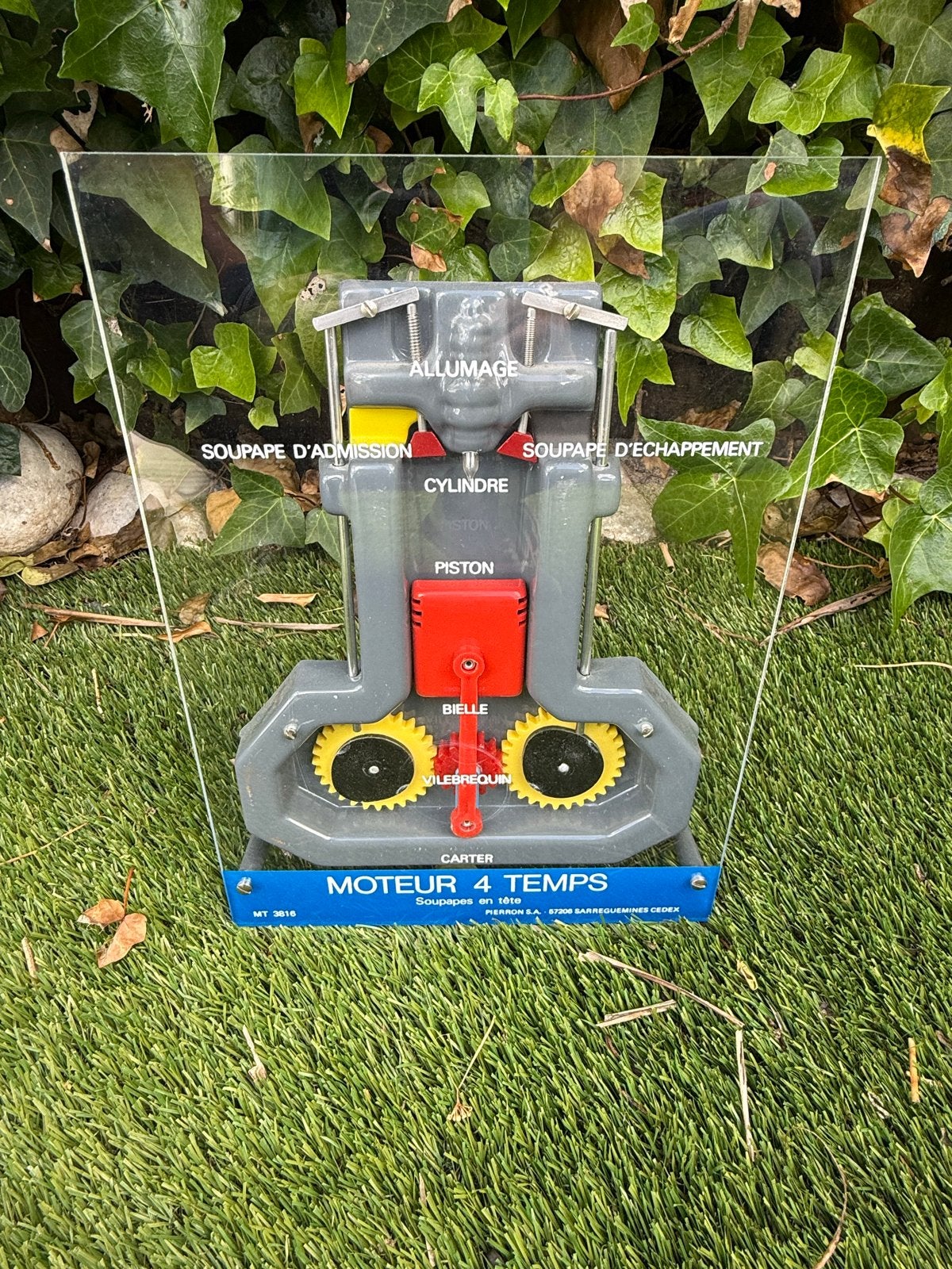 Didactisch Model 4-Takt Motor - Frans Onderwijs, Antiek en Kunst, Antiek | Gereedschap en Instrumenten, Ophalen of Verzenden