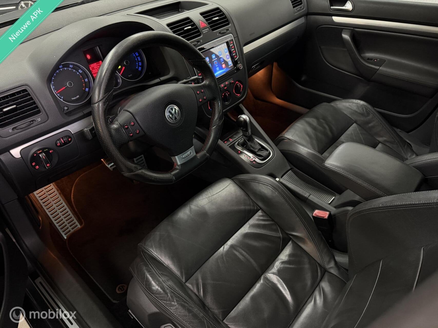 Volkswagen Golf 2.0 TFSI GTI DSG|Xenon|Leder|CarPlay|Pano|AP, Gebruikt, 4 cilinders, 1984 cc, Automatische klimaatregeling